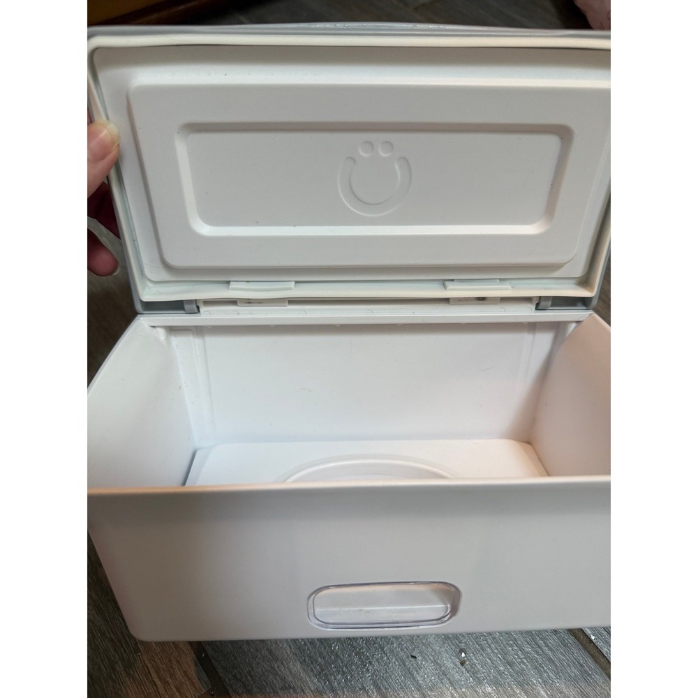 Ubbi wipes dispenser one handed‎ weighted